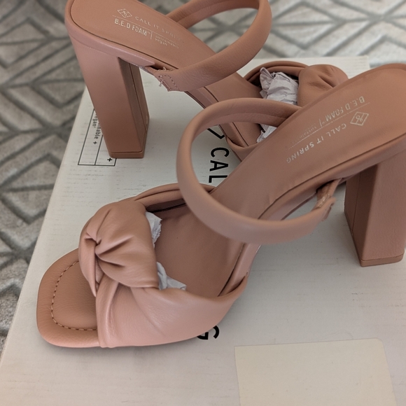 CALL IT SPRING - twisted knot square toe, block heel - RHIA sandals in pink - Picture 4 of 10